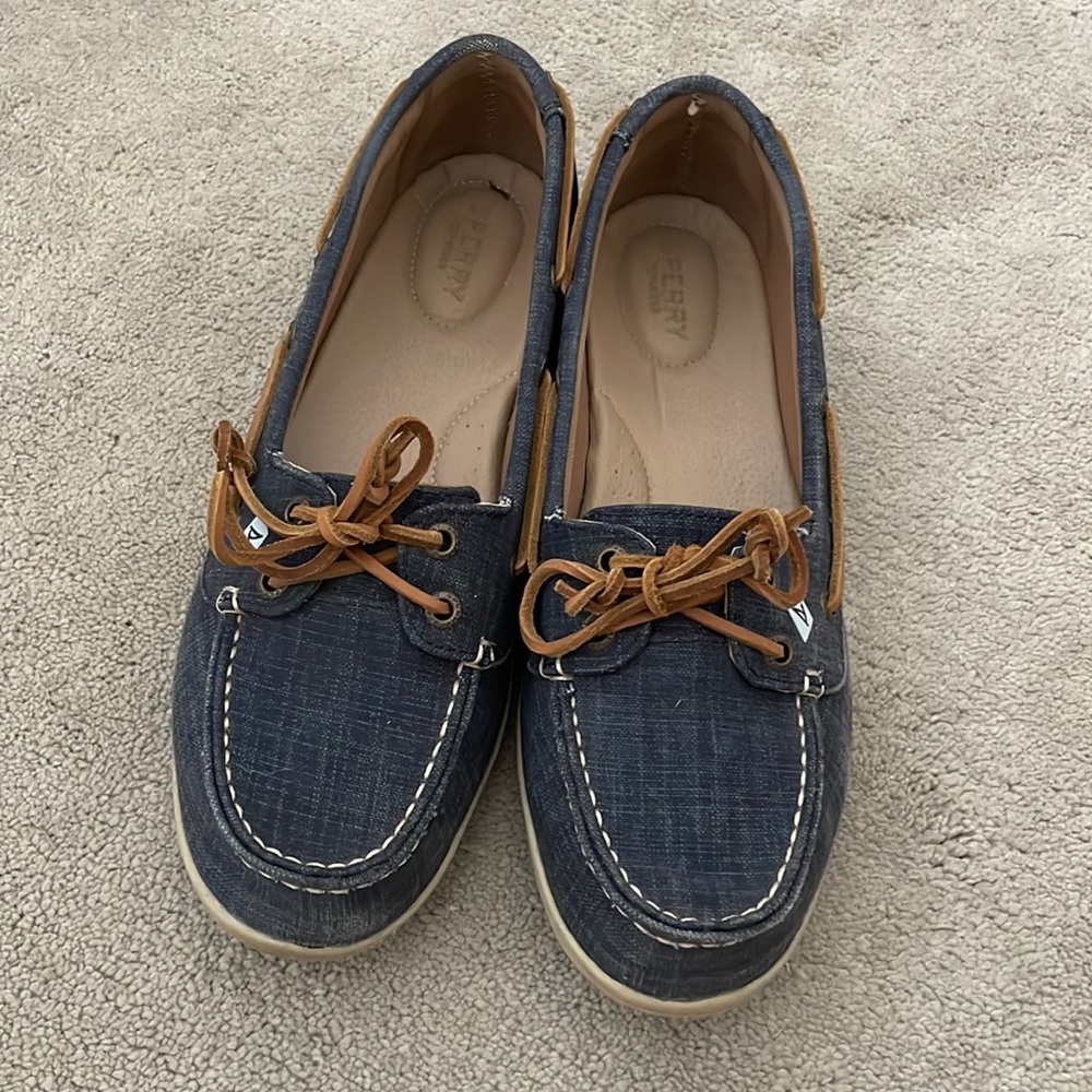 Sperry navy blue canvas boat shoes